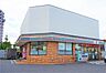 周辺：セブンイレブン足立千住曙町店 徒歩9分。 690m
