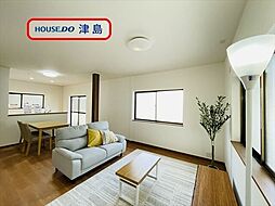 愛西市稲葉町米野 リビング