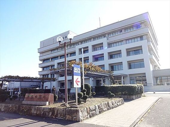 津島市役所　開...
