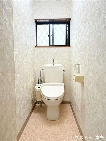 トイレを拡大表示