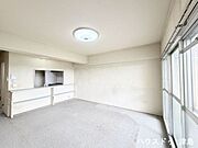和室2部屋がリビングと隣接しているので扉を開けると広々とした空間でのんんびりとお過ごしいただけます。