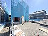 その他：2階全洋室南向き、光と風を呼び込む快適な空間。2部屋にまたがったバルコニー。家族分のお布団もしっかり干していただけます。