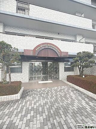 美しい植栽が優...