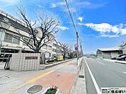 福岡市立松島小学校 徒歩10分。徒歩10分圏内なので、お子様の足でも無理なく通学することができます(^^) 730m
