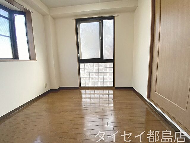 寝室