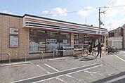 セブンイレブン大阪桃谷3丁目店 149m