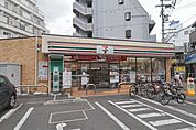 セブンイレブン近鉄布施駅南店 189m