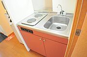 2口電気コンロでお料理も楽チン。