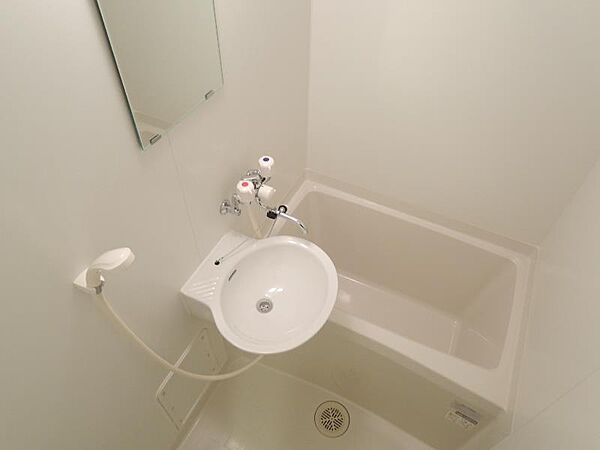 画像3:浴室乾燥機で雨の日でもらくらくお洗濯！