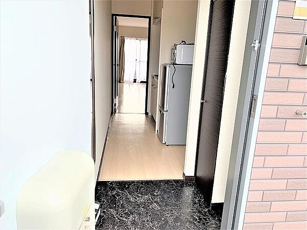 画像9:シューズボックスあり。