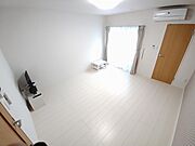 白を基調としているので、どんなお部屋にも変身できます♪