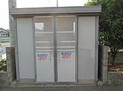 ゴミ回収倉庫