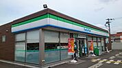 ファミリーマート 豊岡江本店まで1000m