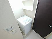 冷蔵庫、テレビ、洗濯機などの家具家電付き
