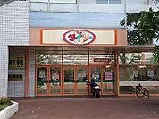 ザ・ダイソー姫路白浜店  1.3 km