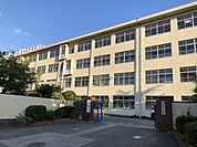 福岡市立片江小学校 350m
