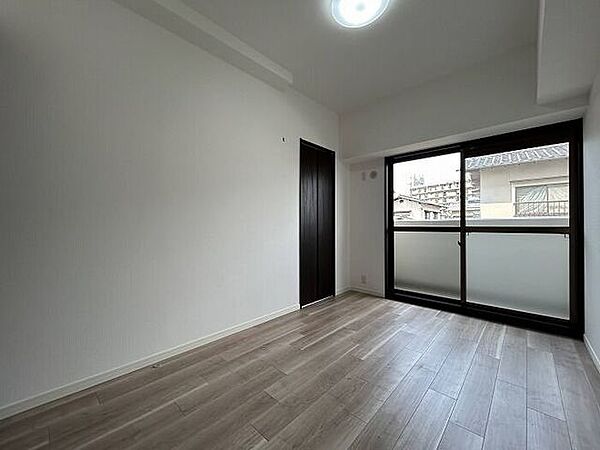 洋室を拡大表示