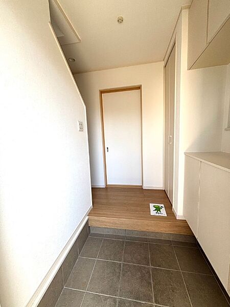 玄関を拡大表示