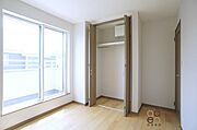２階洋室５．１帖