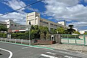 南小学校[公立]の外観