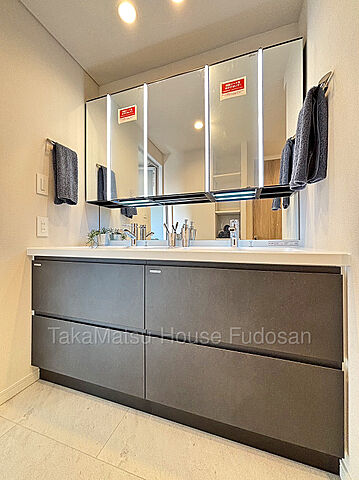 洗面 ”最上階 3方角住戸” クラッシィハウス等々力 4階/-