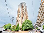 ＪＲ山手線「渋谷」駅徒歩8分、東京メトロ銀座線「表参道」駅徒歩9分