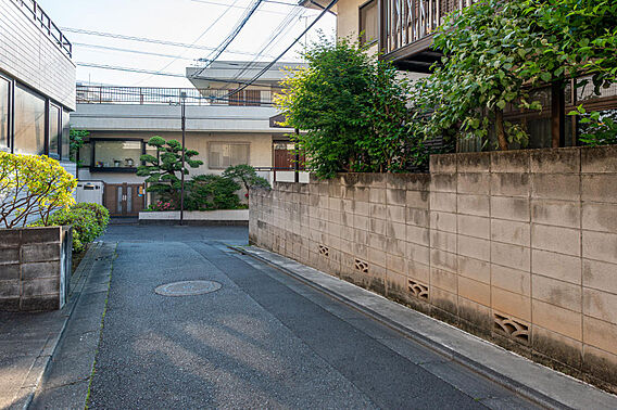 前面道路　突き...