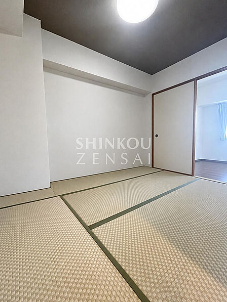 和室　約5.9帖　＊ＣＧ加工写真（実際は居住中につき家具等ございます） 