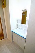 退去予定の為、別部屋写真参照。