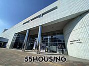北本市立中央図書館 徒歩12分。 930m