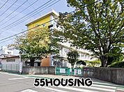 蕨市立塚越小学校 徒歩7分。 560m