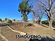 鎮守前公園 徒歩10分。 780m