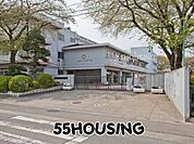 上尾市立大谷中学校 徒歩3分。 235m