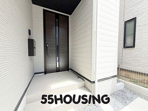 玄関を拡大表示