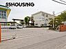周辺：春日部市立豊春中学校 徒歩29分。 2300m