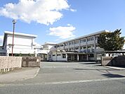 鳥栖市立田代中学校（687m）