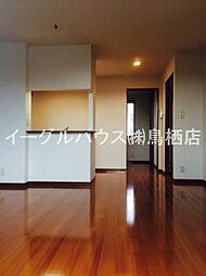 ベルスールC棟 101 1階2LDKのリビング/ダイニング