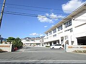 基山町立基山小学校（1197m）