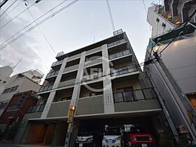 Casa Rio Douton  ｜ 大阪府大阪市浪速区幸町1丁目（賃貸マンション1R・2階・30.27㎡） その1