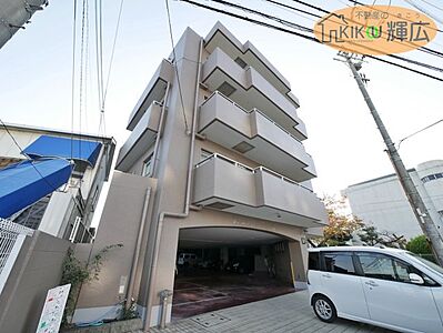 外観：平成1年築のマンションです