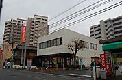 西日本シティ銀行（230m）