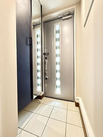 玄関 府中市紅葉丘1丁目