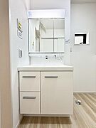 1号棟  ■朝の準備がスムーズにできる広さです