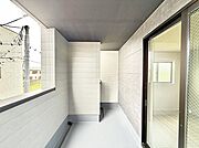■急な雨でも安心！雨天時もお洗濯物が干せる人気のインナーバルコニー！