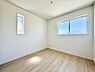 室内：1号棟  ■落ち着いた色合いのお部屋で穏やかな時間を楽しめます