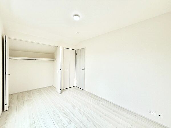 寝室を拡大表示