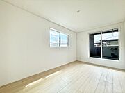 4号棟  ■仕事や勉強のスペースに使うことで、集中しやすく静かな環境が整います