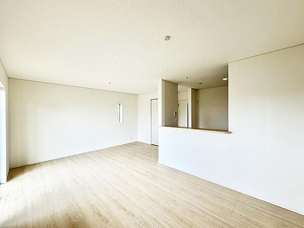 リビング/ダイニングを拡大表示