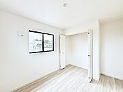 2号棟  ■仕事や勉強のスペースに使うことで、集中しやすく静かな環境が整います
