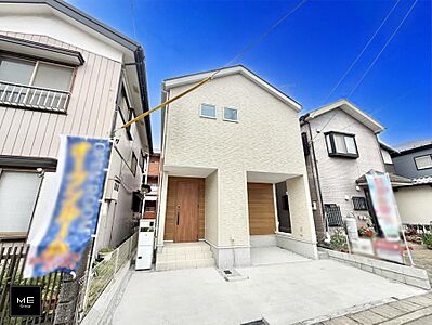 外観:1号棟 ■暮らしを彩る充実した設備仕様が備わった住まい 外観:1号棟 ■暮らしを彩る充実した設備仕様が備わった住まい